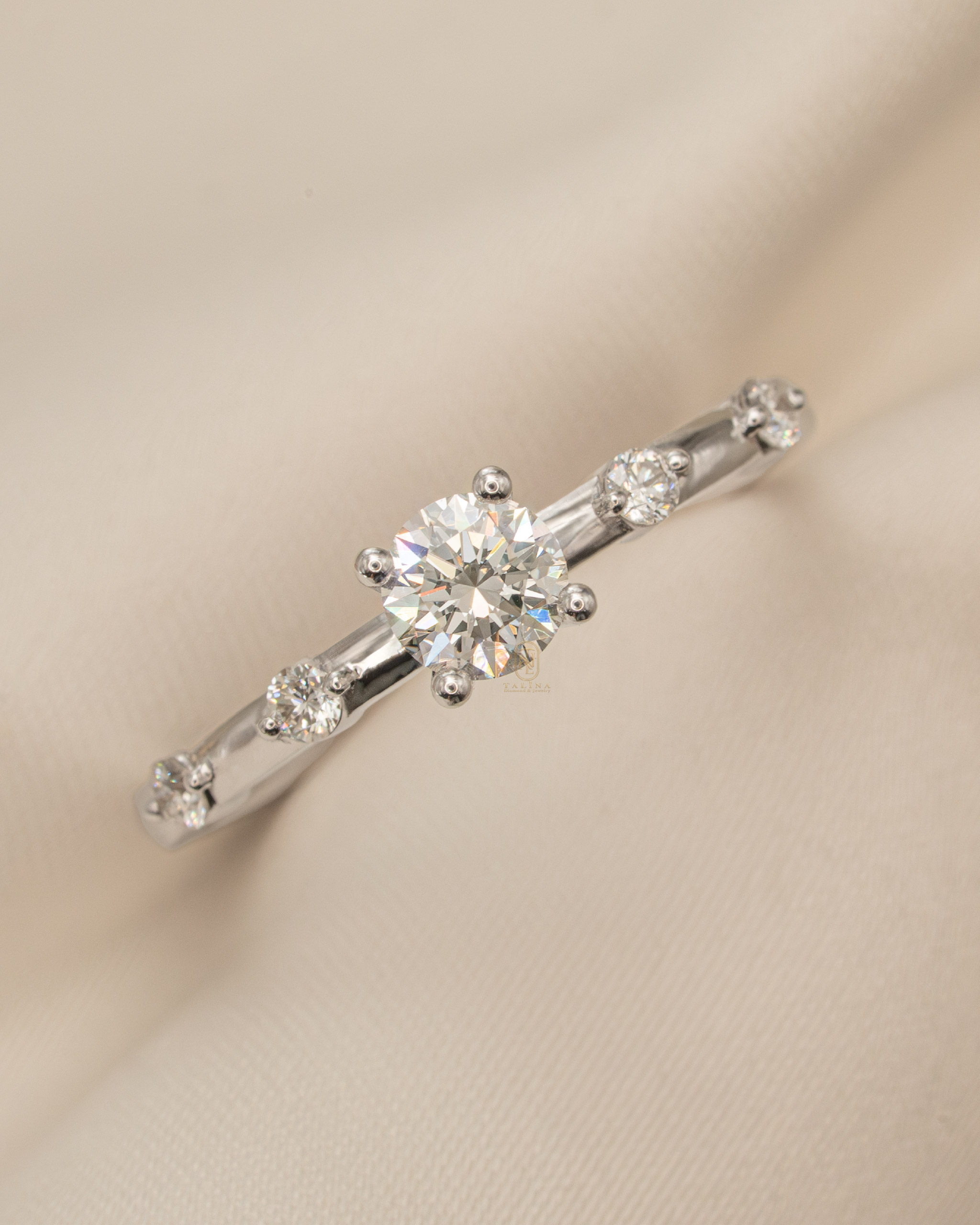  0.4ct Round Natural Diamond
